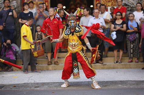 夢見八家將是什麼意思|夢到八家將⋯有人能解惑嗎